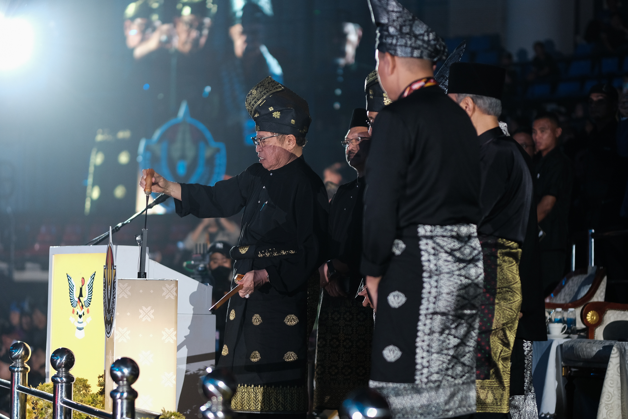 The inaugural edition of the Sarawak Premier International Silat Championship 2023 was officiated in a grand manner by the Premier of Sarawak, Yang Amat Berhormat Datuk Patinggi Tan Sri (Dr) Abang Haji Abdul Rahman Zohari Bin Tun Datuk Abang Haji Openg at the Kuching Indoor Stadium, Sarawak today.